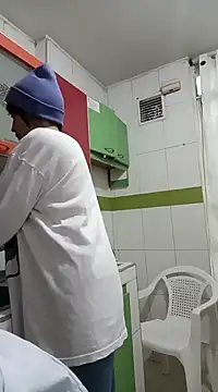 dholcee online show from December 20, 11:10 am