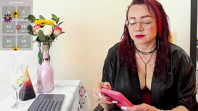 Lupiita223 online show from March 6, 1:07 pm