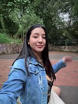 Snapshot of licky_lu chatting on December 13, 10:37 pm licky lu online show from December 13, 10:37 pm