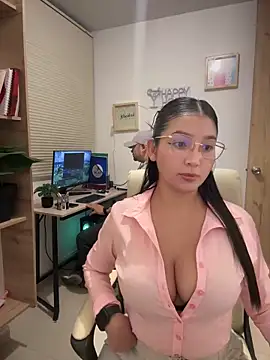 licky lu online show from May 3, 1:44 am