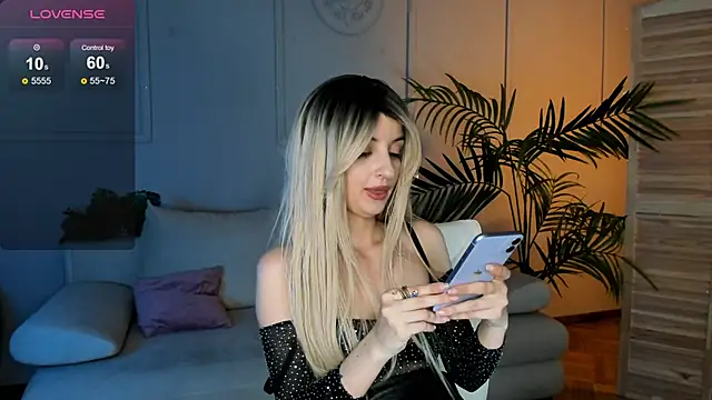 Katty Lights online show from March 8, 1:17 am