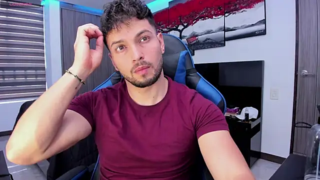 nick klaus online show from April 29, 10:16 pm