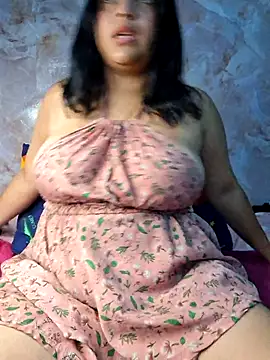 Snapshot of sophia_cute1_1 chatting on June 16, 10:51 am sophia cute1 1 online show from June 16, 10:51 am