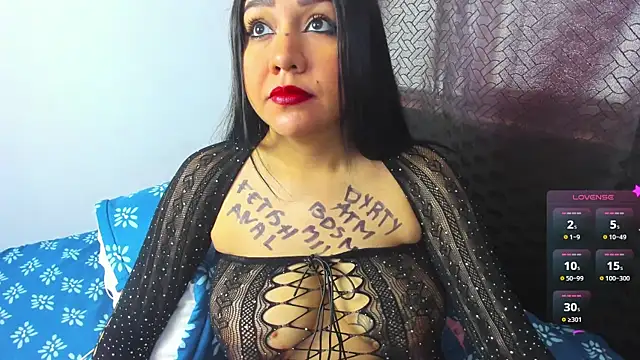 Snapshot of Venus_Blackk chatting on January 11, 1:32 pm Venus Blackk online show from January 11, 1:32 pm