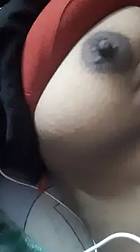 Snapshot of samosa73 chatting on December 13, 6:27 pm samosa73 online show from December 13, 6:27 pm