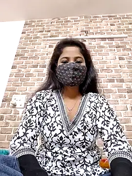 Snapshot of samosa73 chatting on January 24, 2:41 pm samosa73 online show from January 24, 2:41 pm