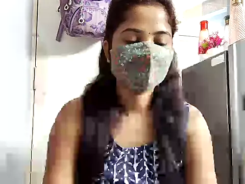 Snapshot of samosa73 chatting on October 21, 7:36 pm samosa73 online show from October 21, 7:36 pm