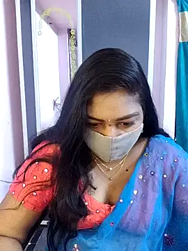 RomeoJuliet345 online show from February 25, 7:40 am