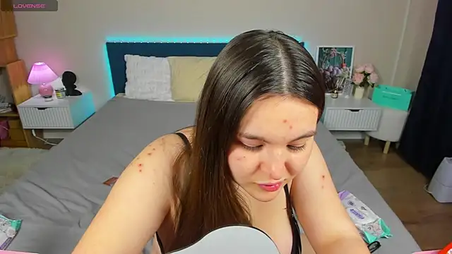 BritneyLix online show from April 22, 10:44 pm