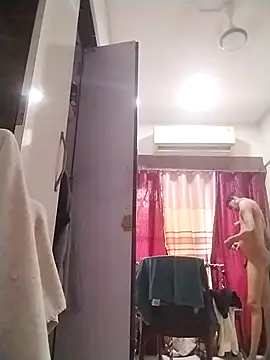 Snapshot of jenilmax chatting on February 9, 11:36 am jenilmax online show from February 9, 11:36 am