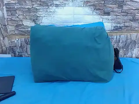 Snapshot of SexyEbony37X chatting on September 11, 4:23 am SexyEbony37X online show from September 11, 4:23 am