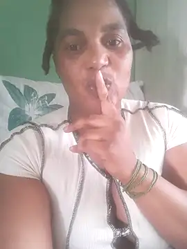 Snapshot of SexyEbony37X chatting on September 18, 6:59 am SexyEbony37X online show from September 18, 6:59 am