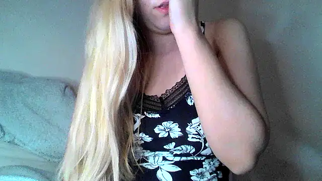 Snapshot of bunnyamy chatting on February 10, 9:25 pm bunnyamy online show from February 10, 9:25 pm