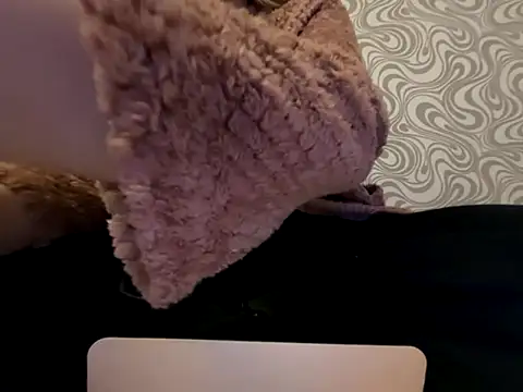 Snapshot of bunnyamy chatting on November 20, 12:44 am bunnyamy online show from November 20, 12:44 am