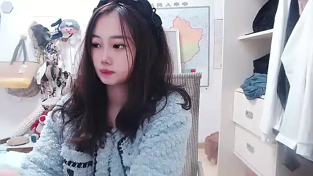 Cherie-xinxin01 online show from December 4, 2:48 pm