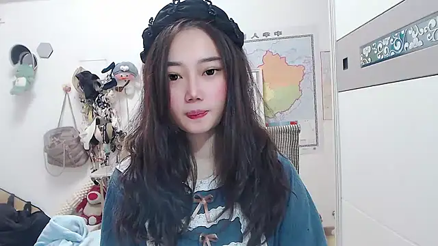 Cherie-xinxin01 online show from December 6, 3:11 pm