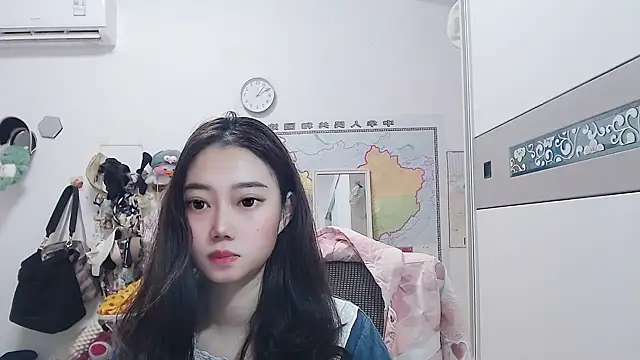Cherie-xinxin01 online show from December 9, 2:49 pm
