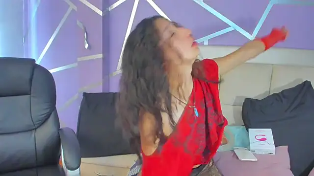 Queenjenn   online show from January 23, 3:11 pm