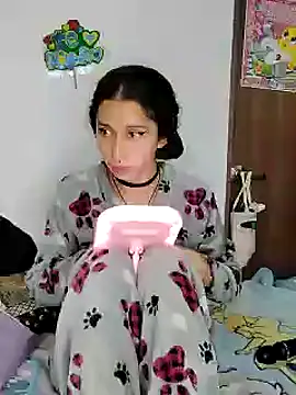 Queenjenn   online show from May 17, 7:50 am