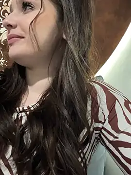 VixenAmour online show from January 24, 4:37 am