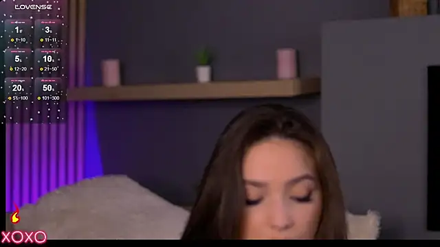 VixenAmour online show from February 4, 3:22 am