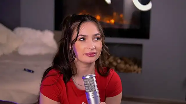 VixenAmour online show from February 7, 1:58 am