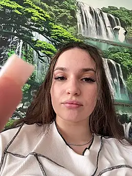 VixenAmour online show from March 2, 9:32 pm