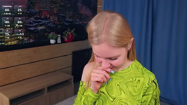 OdelinaFicken online show from February 7, 7:07 am