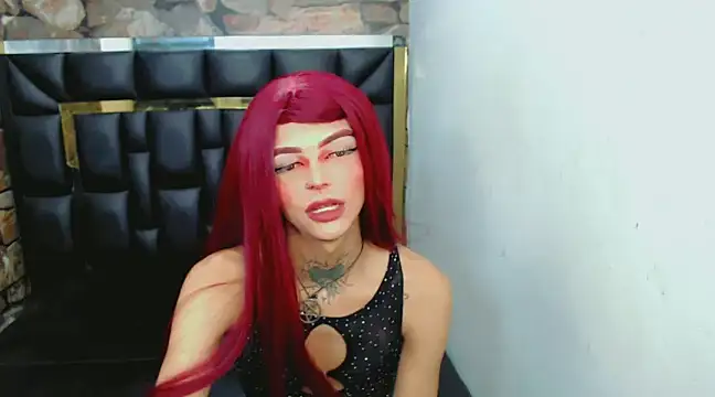 Snapshot of Luna_and_valery chatting on February 3, 8:35 pm Luna and valery online show from February 3, 8:35 pm