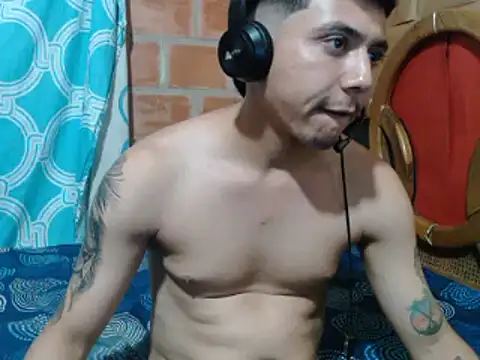 Horny dirty boy online show from December 6, 11:25 pm