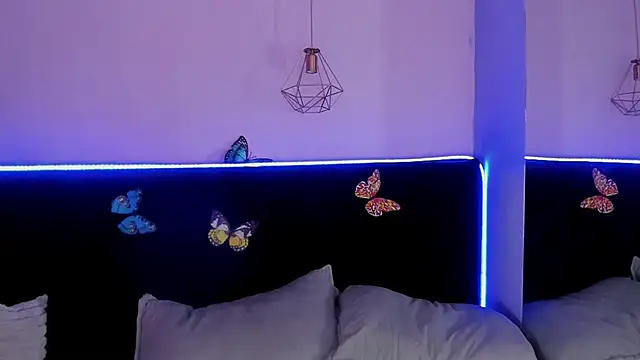 Snapshot of Anastasia_Whitee chatting on January 15, 3:22 am Anastasia Whitee online show from January 15, 3:22 am