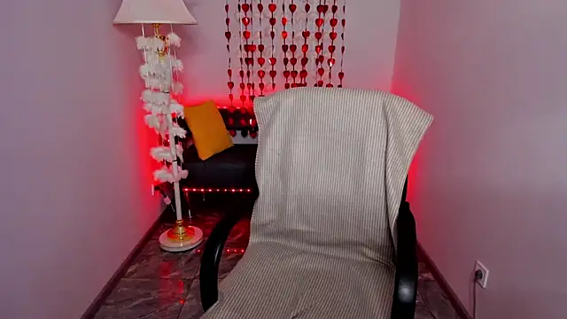 Snapshot of Angelina_Clarks chatting on March 12, 4:24 pm Angelina Clarks online show from March 12, 4:24 pm