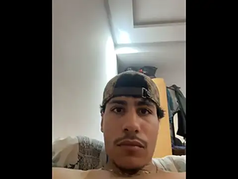 Snapshot of johnycash21 chatting on July 9, 3:32 am johnycash21 online show from July 9, 3:32 am