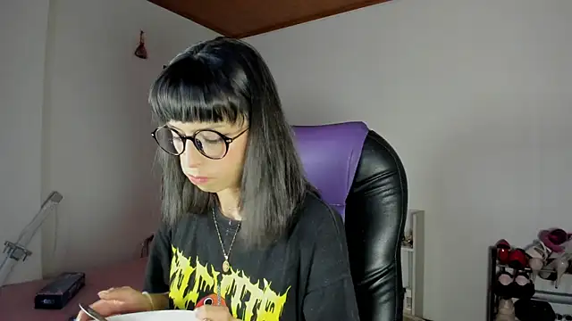 aiko mori online show from September 8, 8:19 pm