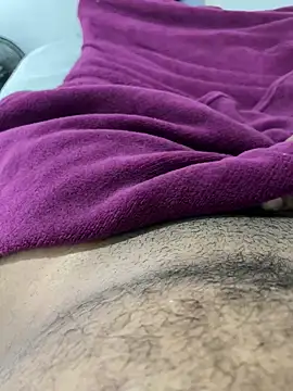 Snapshot of rodrigo21Cm_ chatting on December 18, 8:25 pm rodrigo21Cm online show from December 18, 8:25 pm