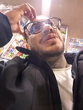 Nicky smith   online show from November 13, 11:25 pm