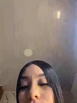 Snapshot of Tiffanny chatting on June 5, 4:24 pm Tiffanny online show from June 5, 4:24 pm