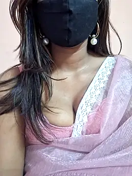 Snapshot of Aaliyalove1 chatting on February 18, 12:04 am Aaliyalove1 online show from February 18, 12:04 am