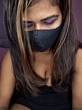 Snapshot of Aaliyalove1 chatting on March 5, 3:18 am Aaliyalove1 online show from March 5, 3:18 am