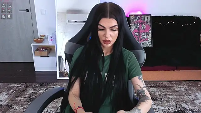 Tiffany lab online show from February 1, 12:59 pm