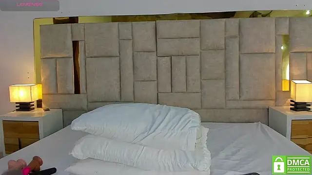 valtira nova online show from April 5, 7:33 pm