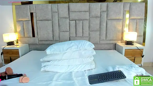 valtira nova online show from April 22, 7:26 pm