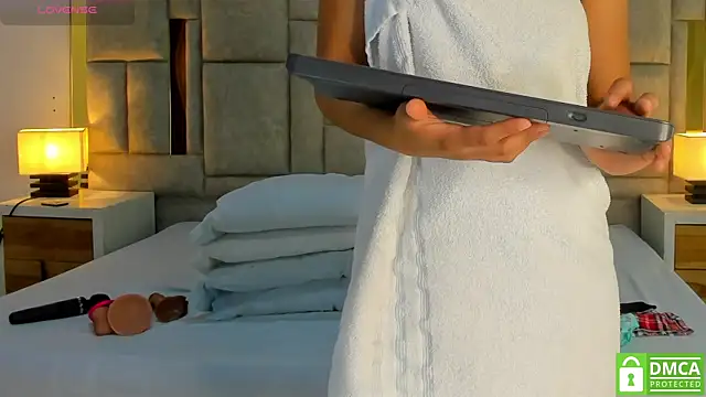 valtira nova online show from April 24, 7:16 pm