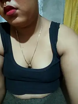 Snapshot of Super-Couple chatting on April 29, 3:05 pm Super-Couple online show from April 29, 3:05 pm