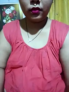 Snapshot of Super-Couple chatting on May 3, 4:13 pm Super-Couple online show from May 3, 4:13 pm