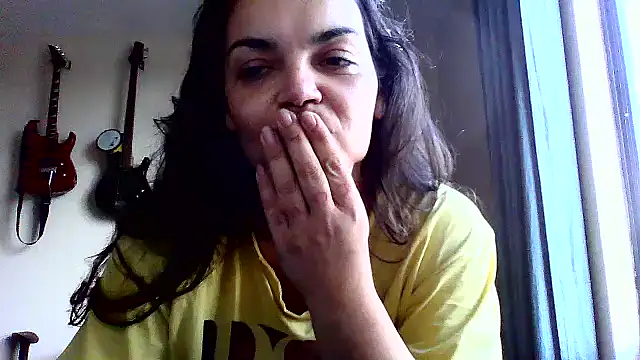 escritorasafada online show from March 19, 7:49 pm