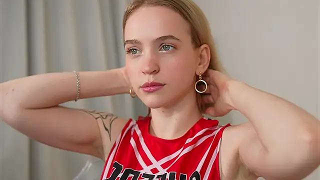 lolly pie online show from December 5, 3:50 pm