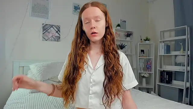 ZaraBluitt online show from November 26, 7:42 am