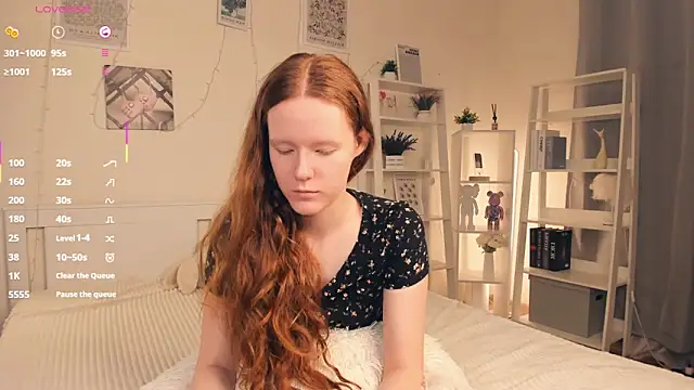 ZaraBluitt online show from December 19, 7:59 am