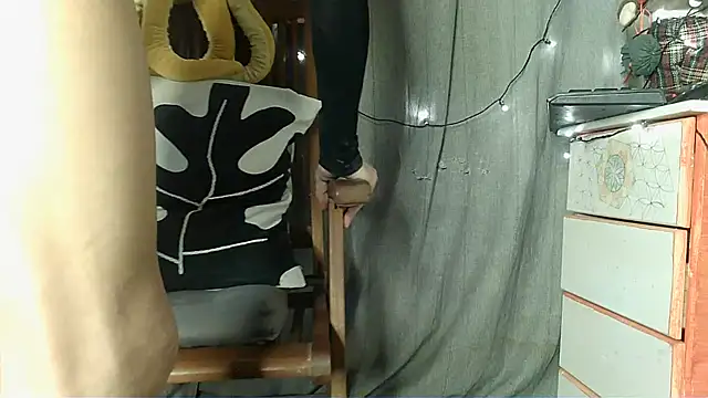 Skinnyshiny boy online show from January 19, 2:59 pm